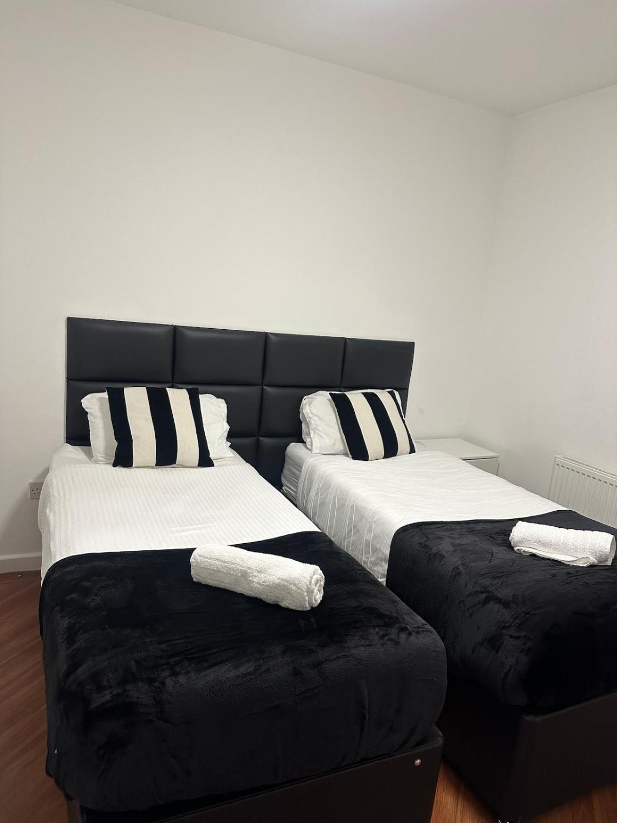 Two Bedroom House Free Parking Liverpool Eksteriør bilde